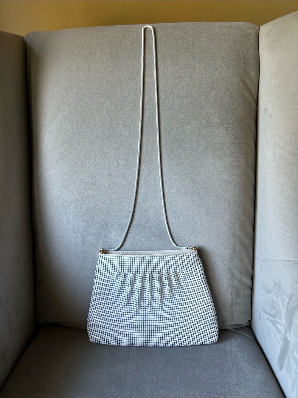 Whiting & Davis Vintage White Metal Mesh Bag Pleated Snake Chain Clutch purse